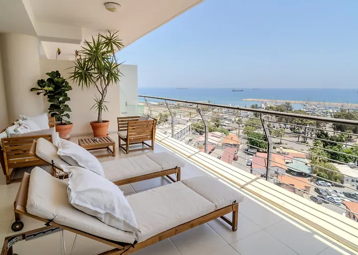 Amazing Sea And Marina View City Center 2Bdr Flat