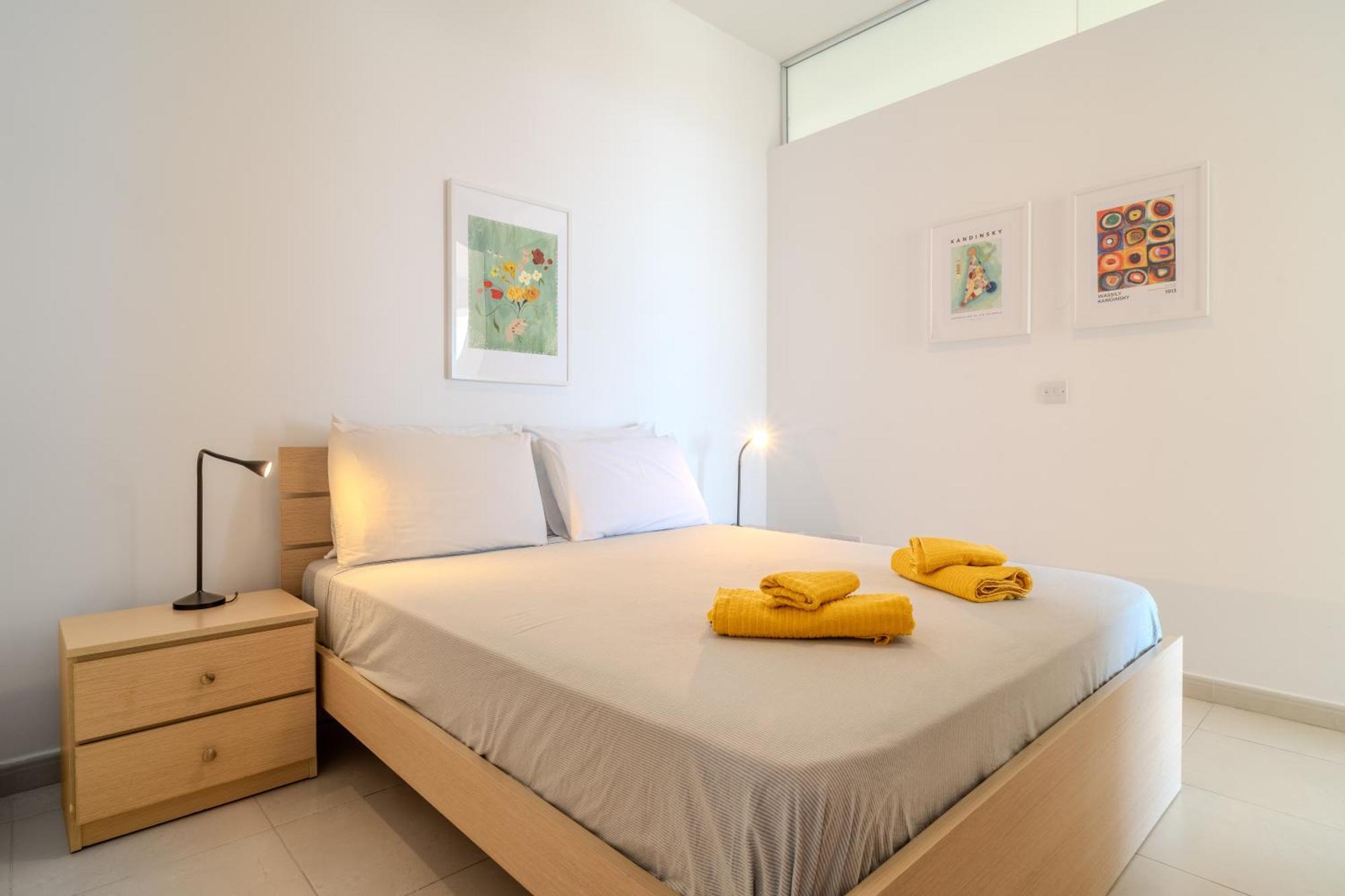 Apartment Amazing Sea And Marina View Center 2bdr Flat Larnaca