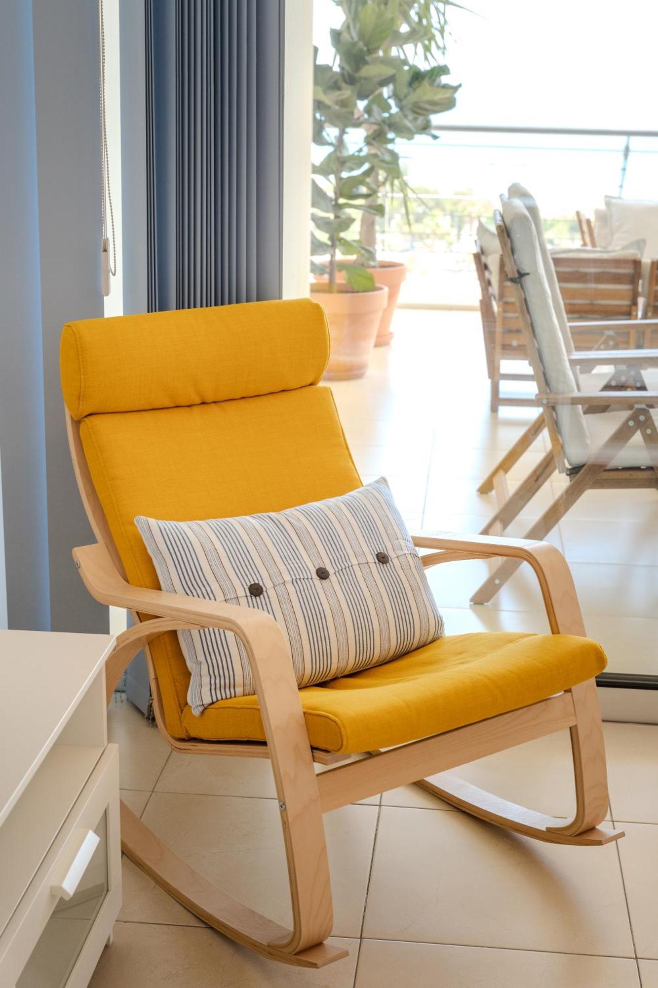 Amazing Sea And Marina View Center 2bdr Flat *
