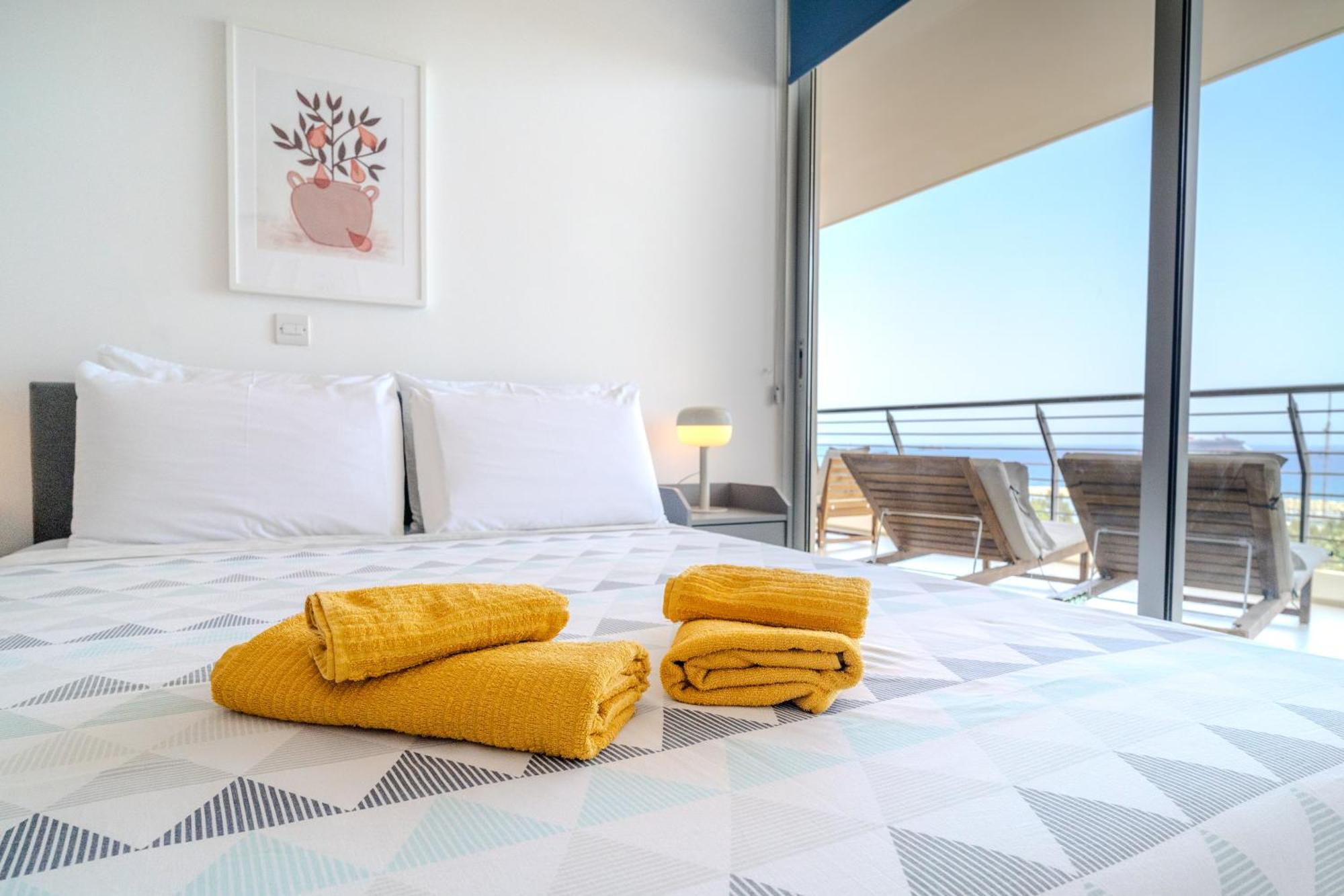 Apartment Amazing Sea And Marina View Center 2bdr Flat Larnaca