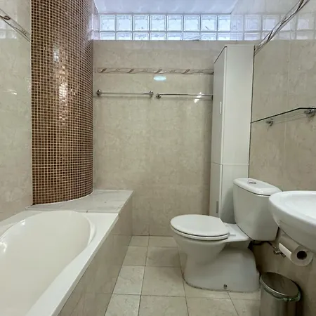 Amazing Sea And Marina View City Center 2Bdr Flat Larnaca Exterior foto