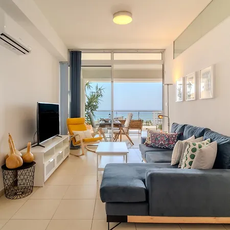 Amazing Sea And Marina View City Center 2Bdr Flat Larnaca Exterior foto